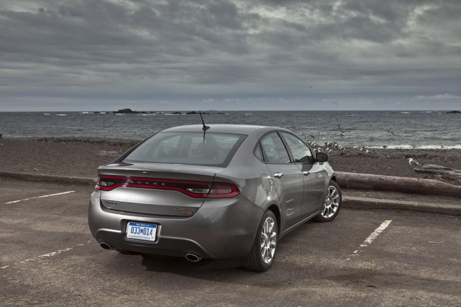  Dodge Dart Aero 2013 года  (фото 8 из 20)